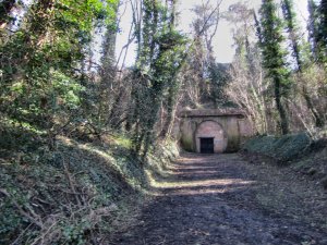 The Glenfield Tunnel is one of the world's first steam railway tunnels and is just over one mile long. It was designed by the famous railway engineer George Stephenson and built between 1829–32 under the supervision of his son Robert.